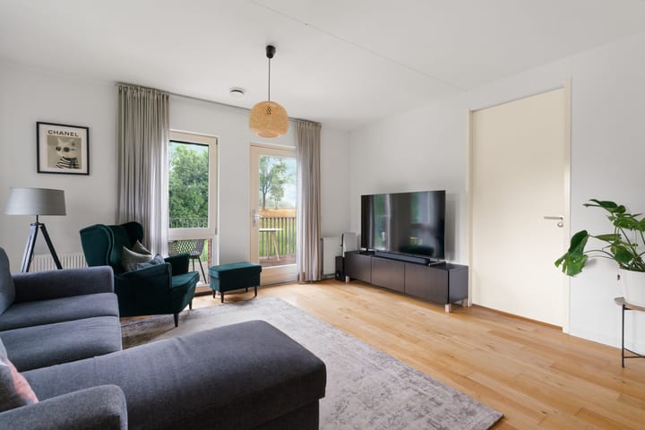 Foto 12 van Veenwortelstraat 85