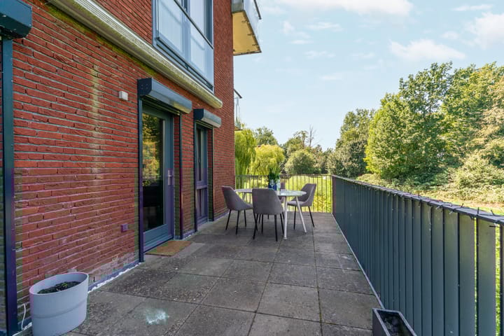 Foto 16 van Veenwortelstraat 85