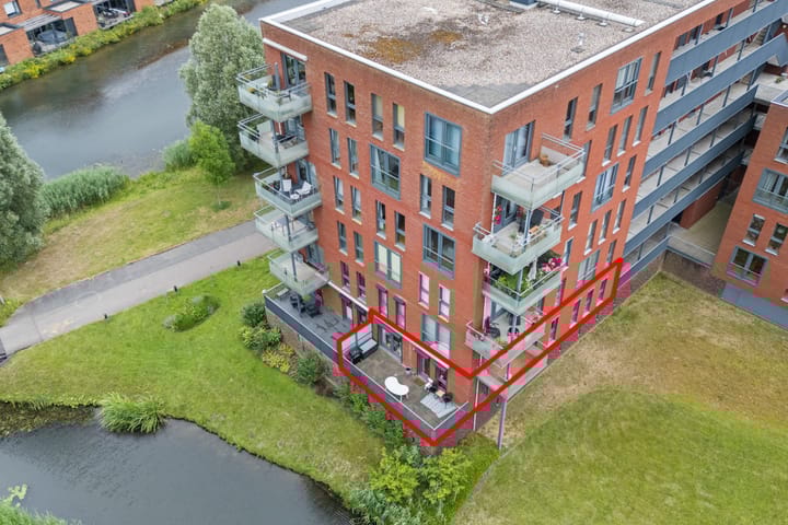 Foto 38 van Veenwortelstraat 85