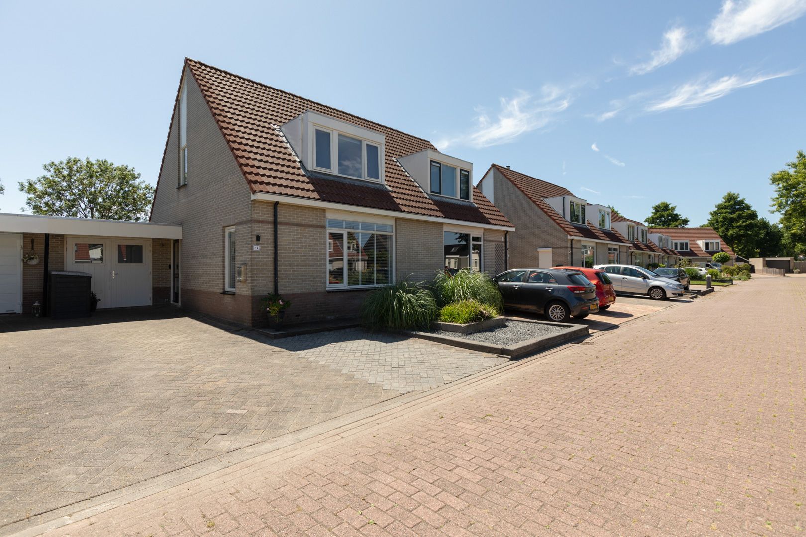 Foto 3 van Zonnedauw 24