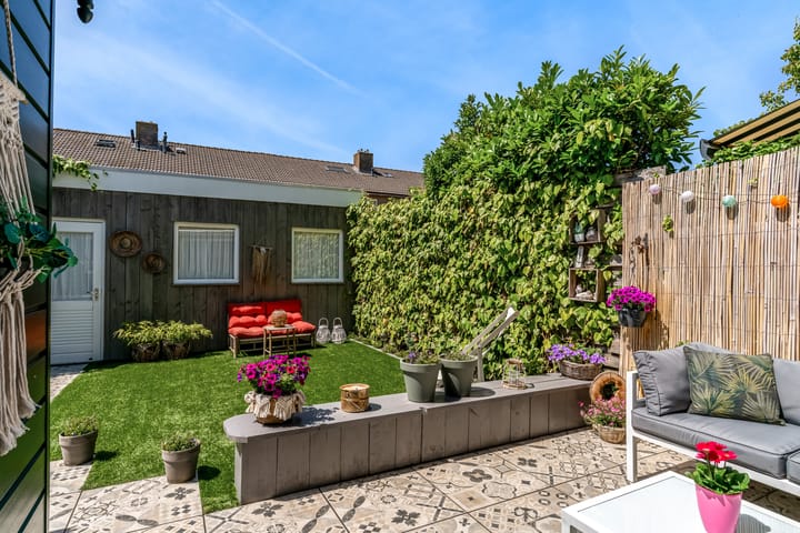 Photo 25 of Dokter Pinxterplantsoen 31