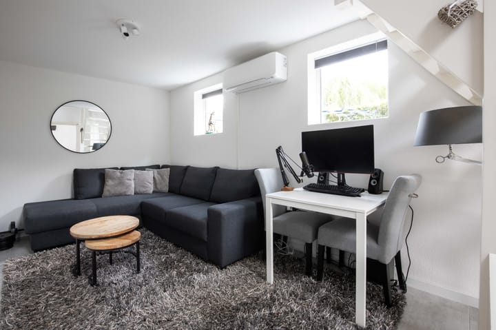 Photo 29 of Oosteinderweg 438