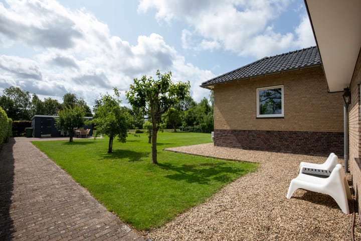 Photo 41 of Oosteinderweg 438