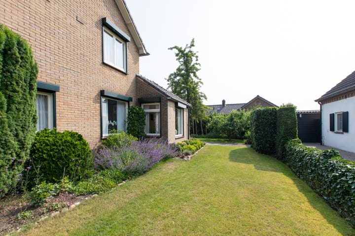 Foto 7 van Dr.Poelsstraat 11