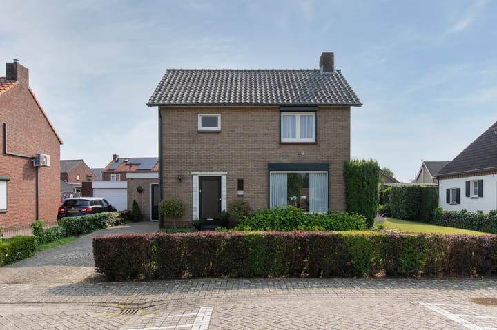 Foto 6 van Dr.Poelsstraat 11