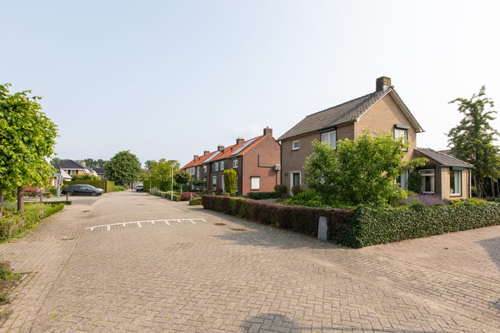 Foto 8 van Dr.Poelsstraat 11