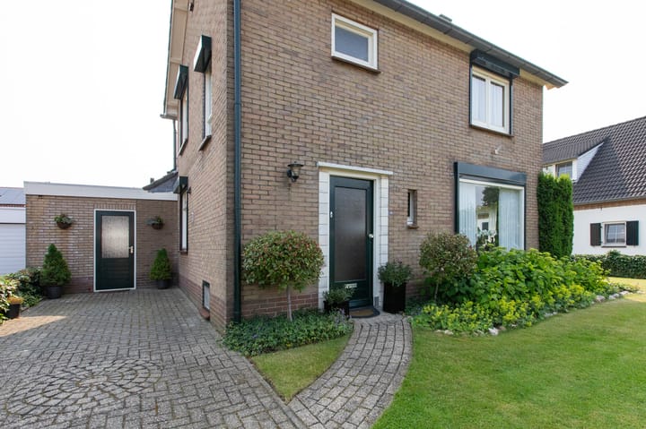 Foto 4 van Dr.Poelsstraat 11