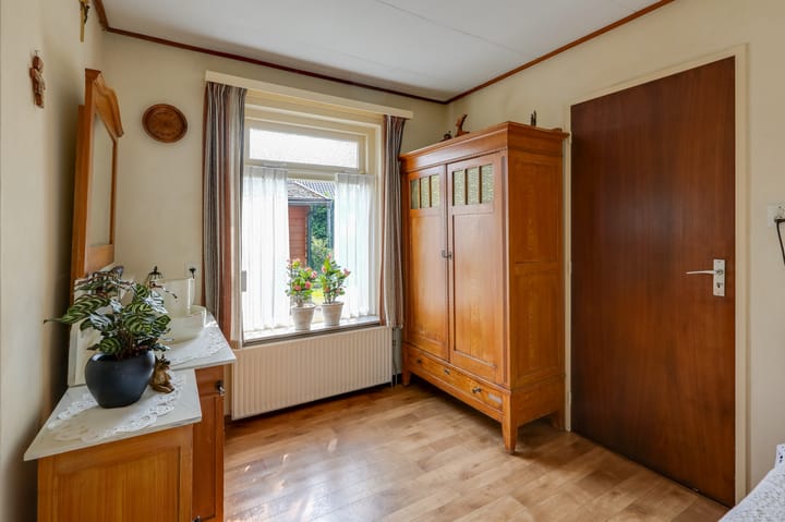 Foto 17 van Dr.Poelsstraat 11