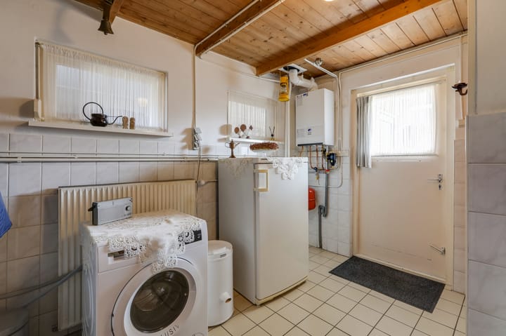 Foto 18 van Dr.Poelsstraat 11