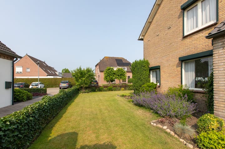 Foto 28 van Dr.Poelsstraat 11