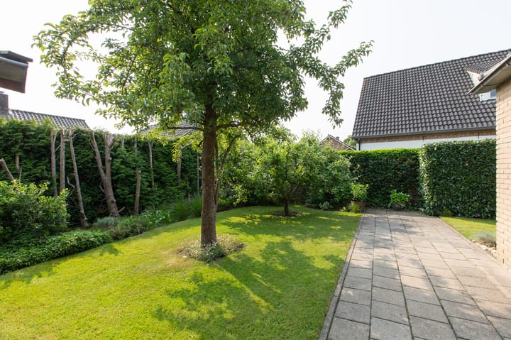 Foto 30 van Dr.Poelsstraat 11