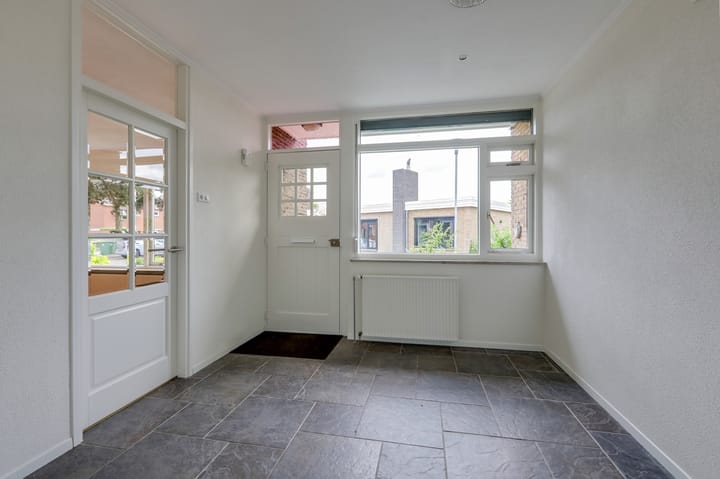 Photo 9 of Minister Veldkampstraat 33