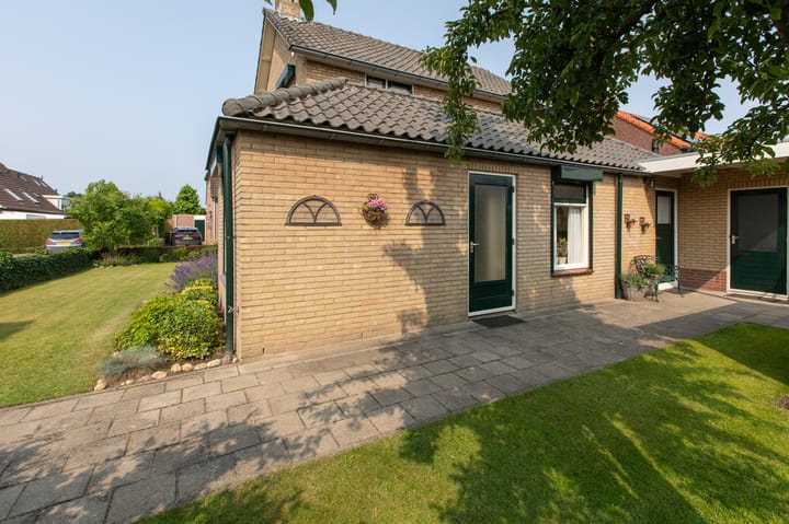 Foto 33 van Dr.Poelsstraat 11