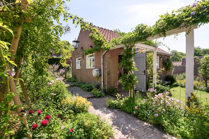 Foto 3 van Zweedseplein 6