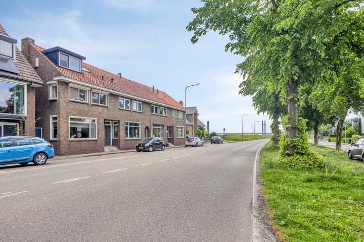 Foto 9 van IJsseldijk 76