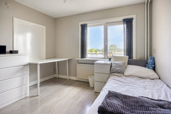 Foto 30 van IJsseldijk 76