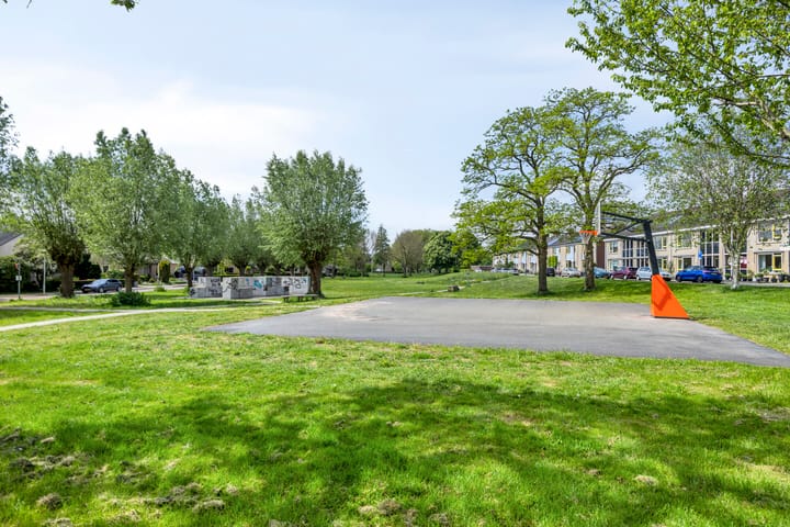 Foto 42 van IJsseldijk 76