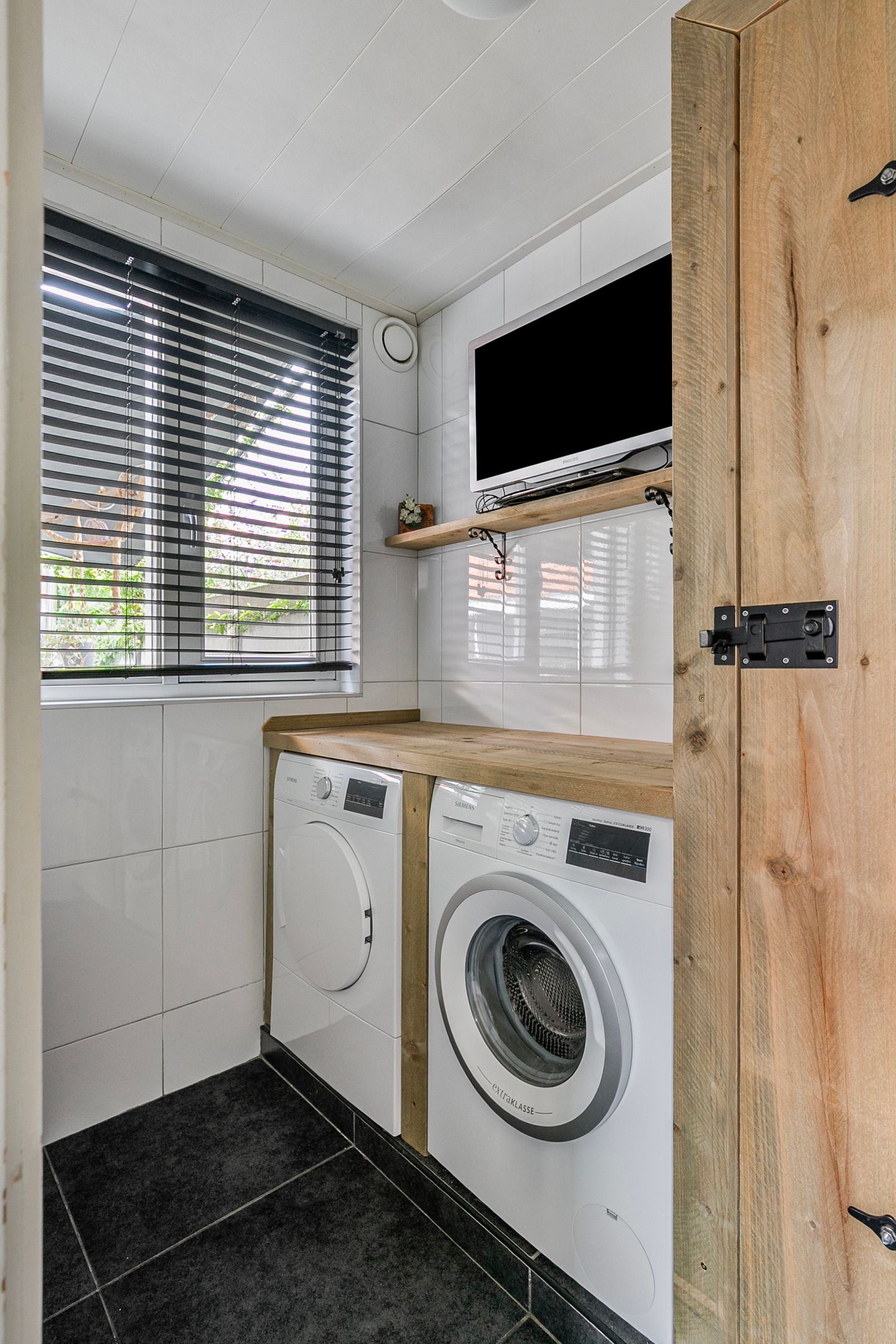 Foto 10 van Burgemeester van Poppelstraat 130