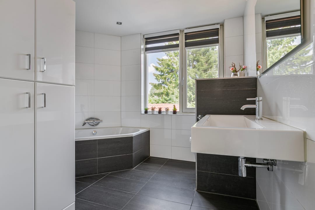 Foto 16 van Burgemeester van Poppelstraat 130