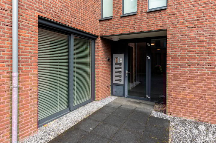 Foto 6 van Hendrik Veenemanstraat 42