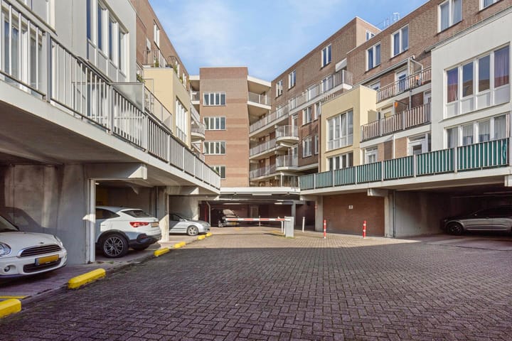 Photo 24 of Sint Maartenslaan 67-A