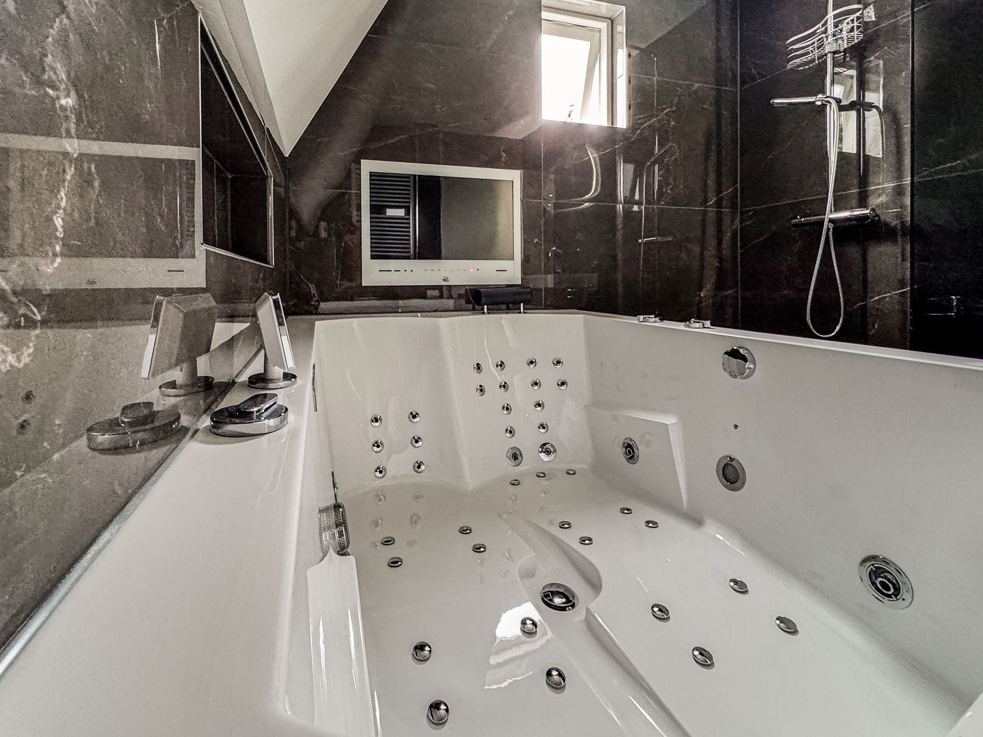 Foto 42 van Zwaluwstraat 23