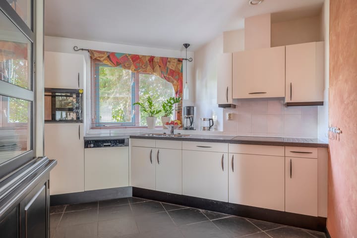 Foto 3 van Bassano 6