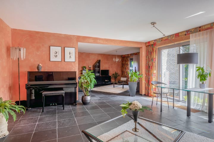 Foto 12 van Bassano 6