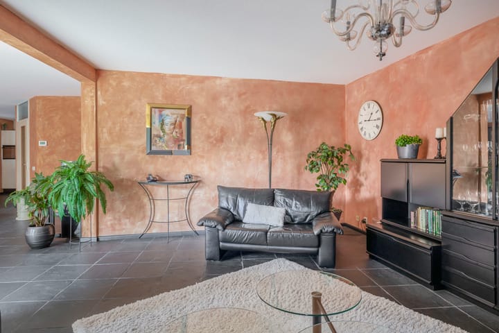 Foto 18 van Bassano 6