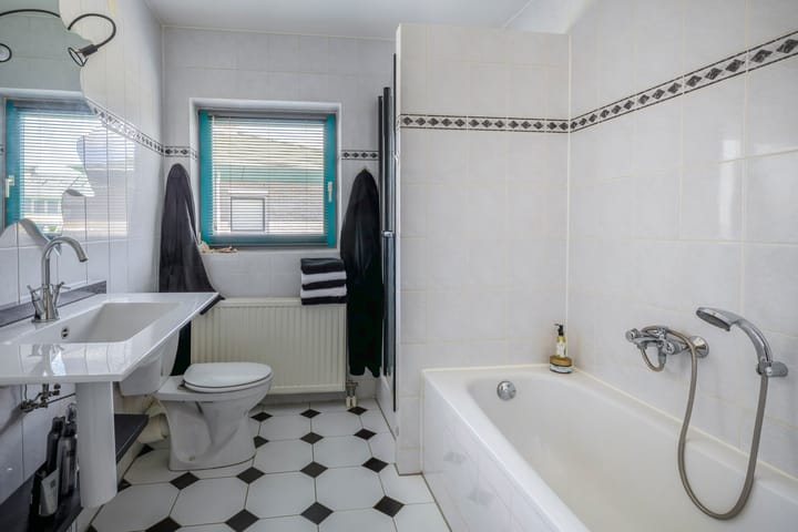 Foto 31 van Bassano 6