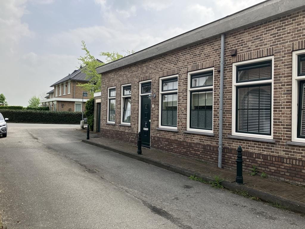 Photo 1 of Aarlanderveenseweg 3-B