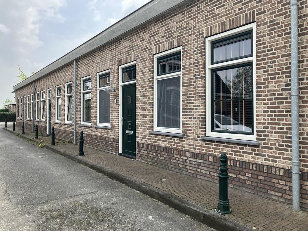 Photo 2 of Aarlanderveenseweg 3-B