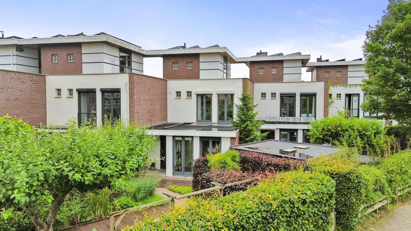 Foto 1 van Van de Veldelaan 986