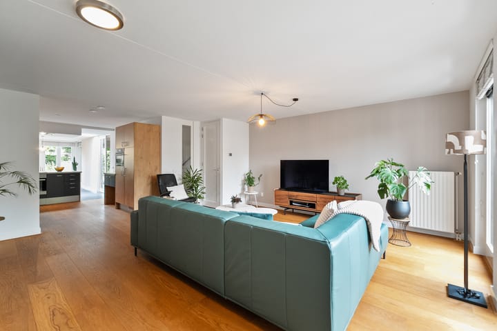 Foto 21 van Van de Veldelaan 986