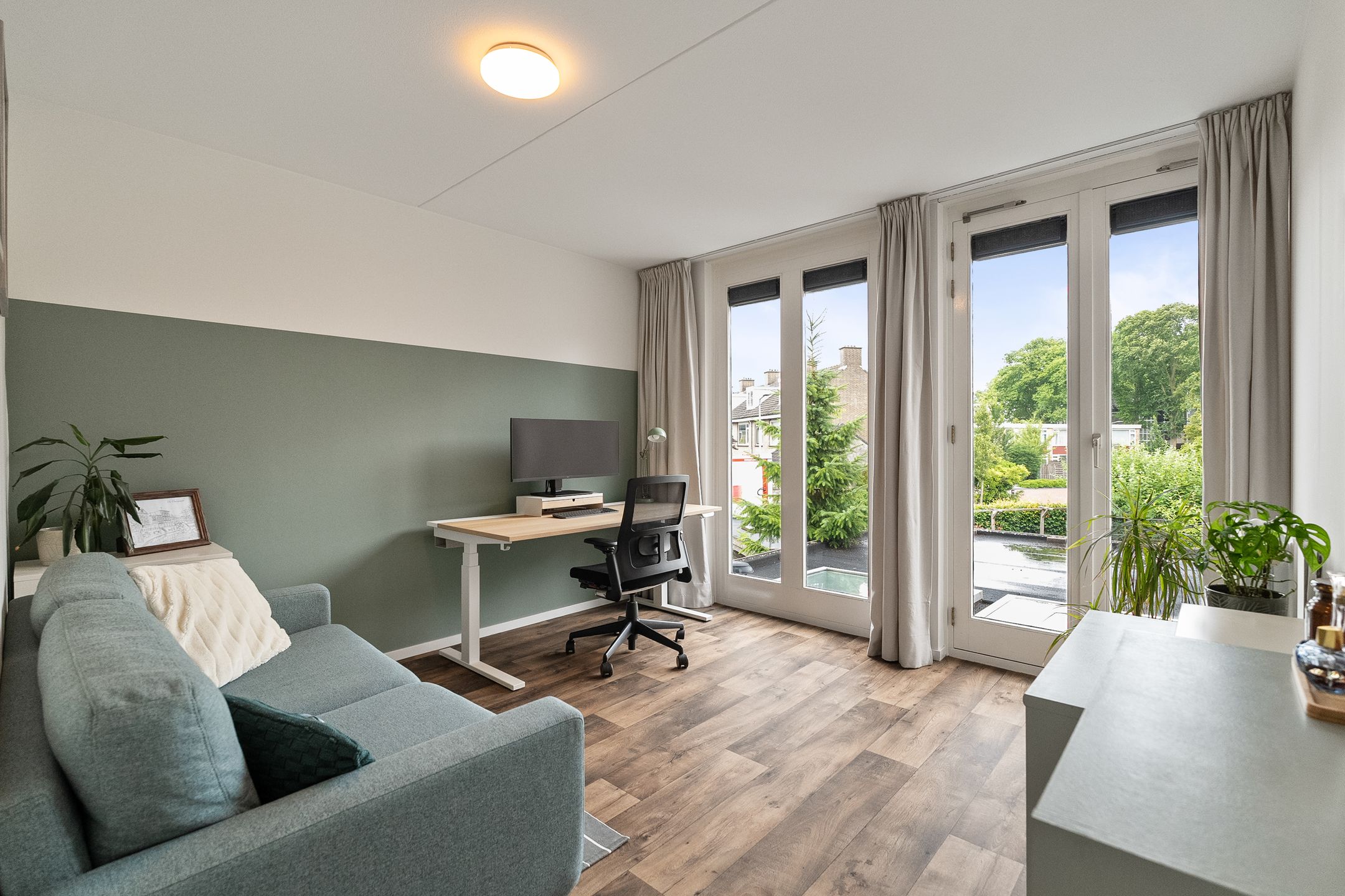 Foto 30 van Van de Veldelaan 986