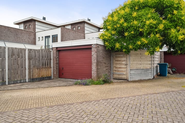 Foto 37 van Van de Veldelaan 986