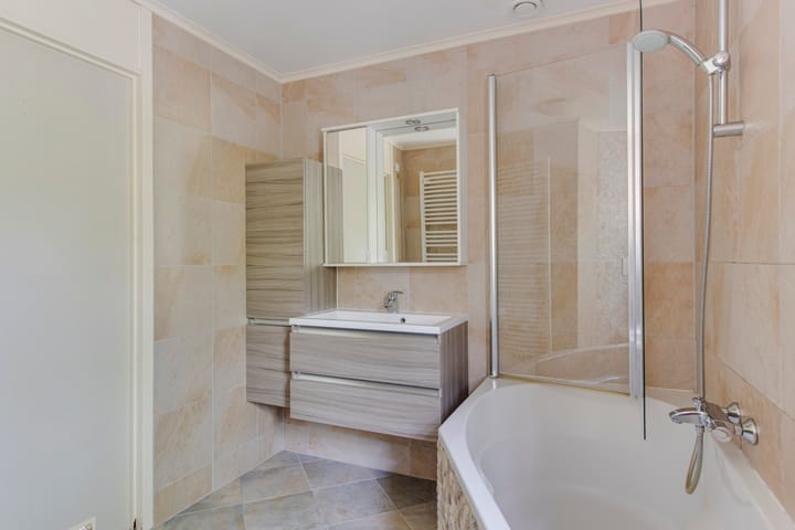 Foto 25 van Bernard Zweersstraat 7