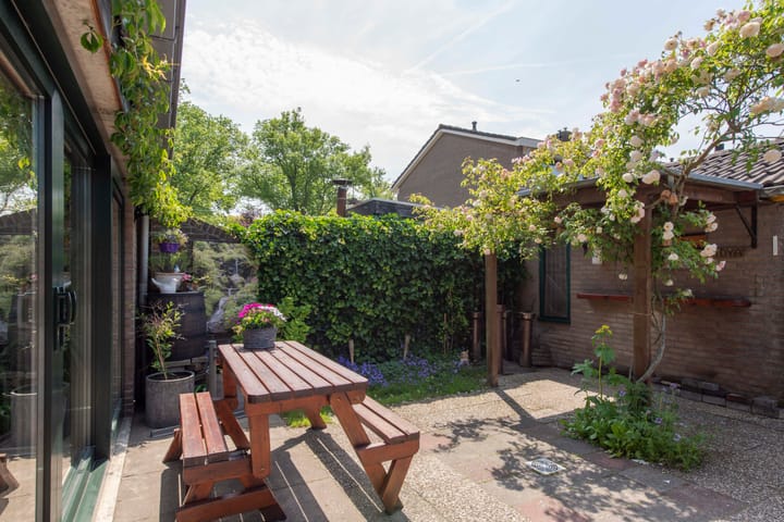 Foto 32 van Bernard Zweersstraat 7