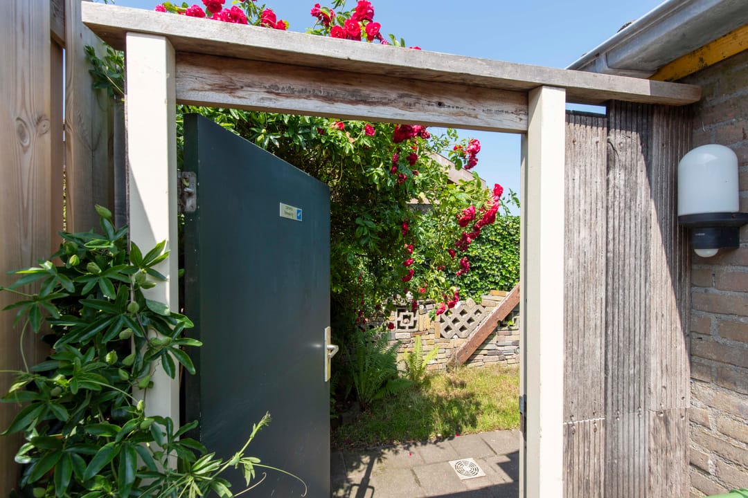 Foto 37 van Bernard Zweersstraat 7