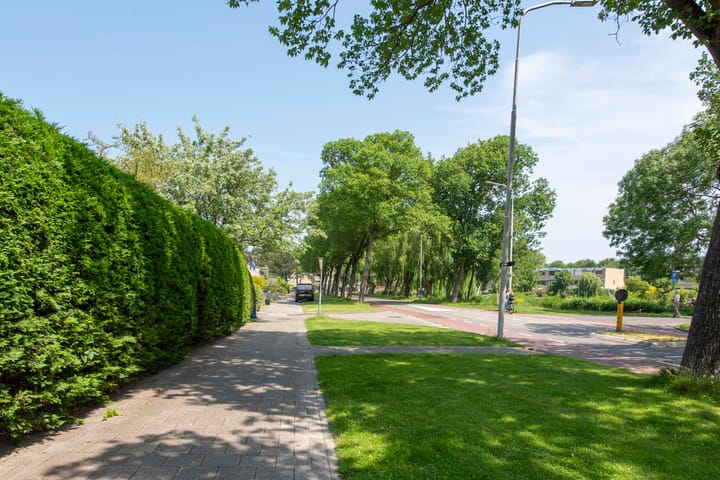 Foto 39 van Bernard Zweersstraat 7