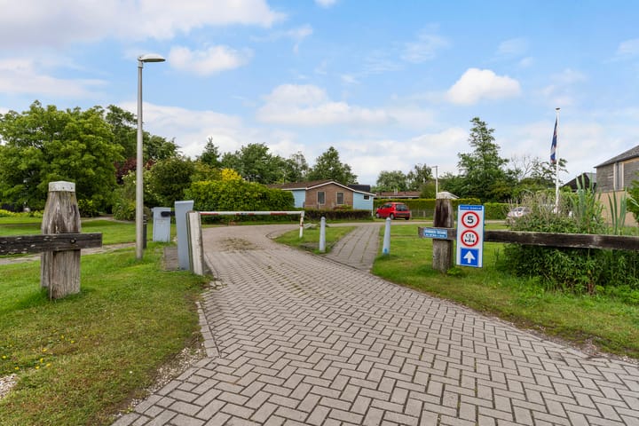 Photo 10 of Yn 'e Lijte 64