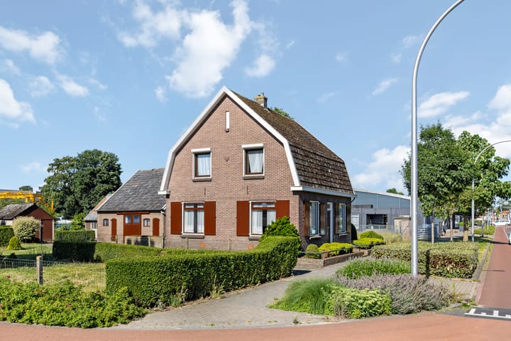 Almelosestraat 12