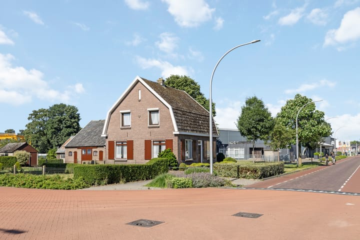 Foto 2 van Almelosestraat 12