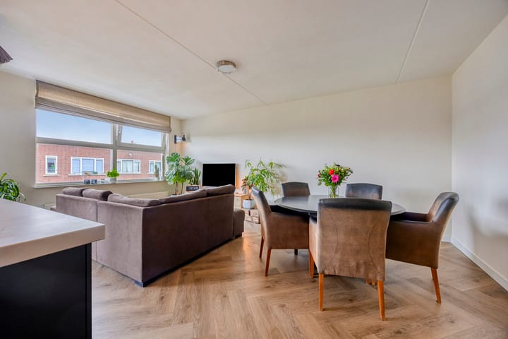 Photo 7 of Ebenhaëzerstraat 9-E