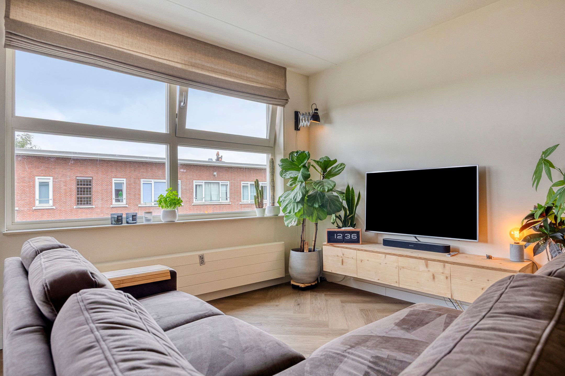 Foto 9 van Ebenhaëzerstraat 9-E