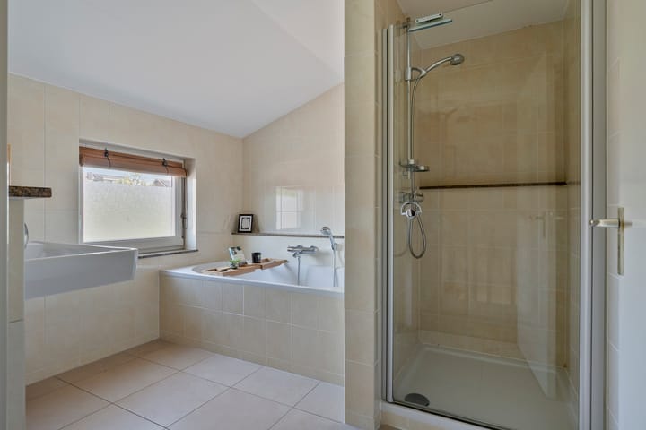 Photo 25 of Diederikstraat 28