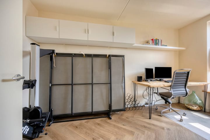 Photo 22 of Ebenhaëzerstraat 9-E