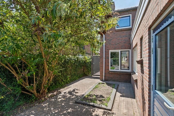 Photo 34 of Diederikstraat 28