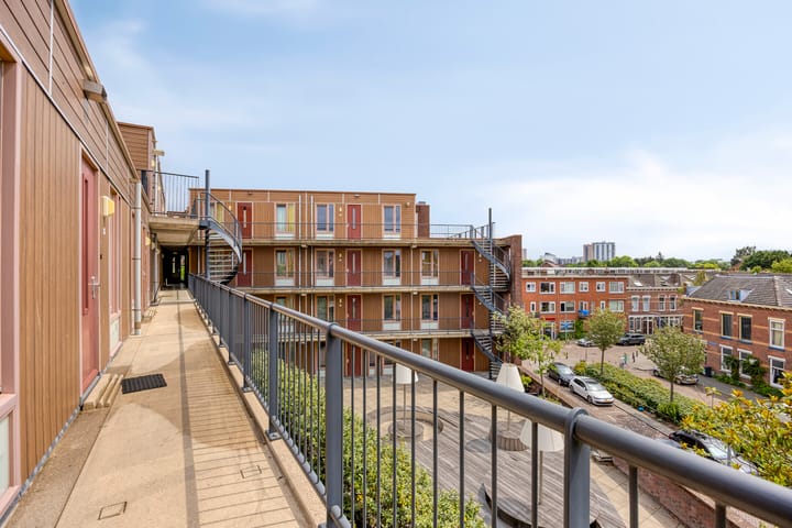 Photo 29 of Ebenhaëzerstraat 9-E