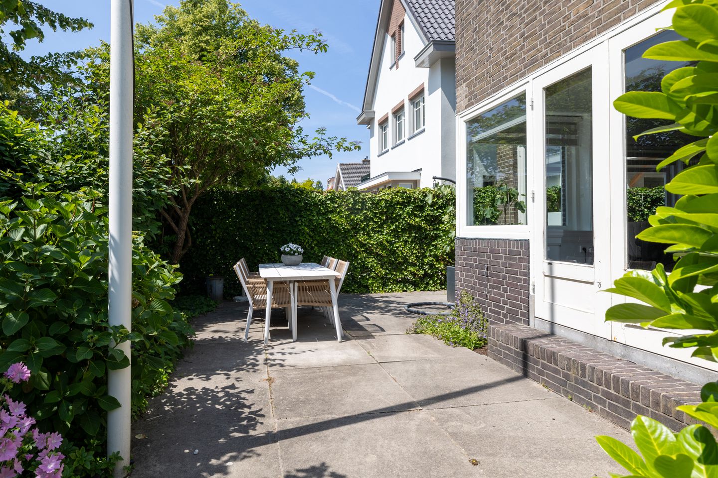 View photo 4 of Graaf Florisweg 113-115